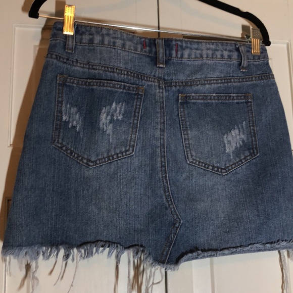 Signature Eight Denim distressed Mini Skirt SZ M - Picture 4 of 7